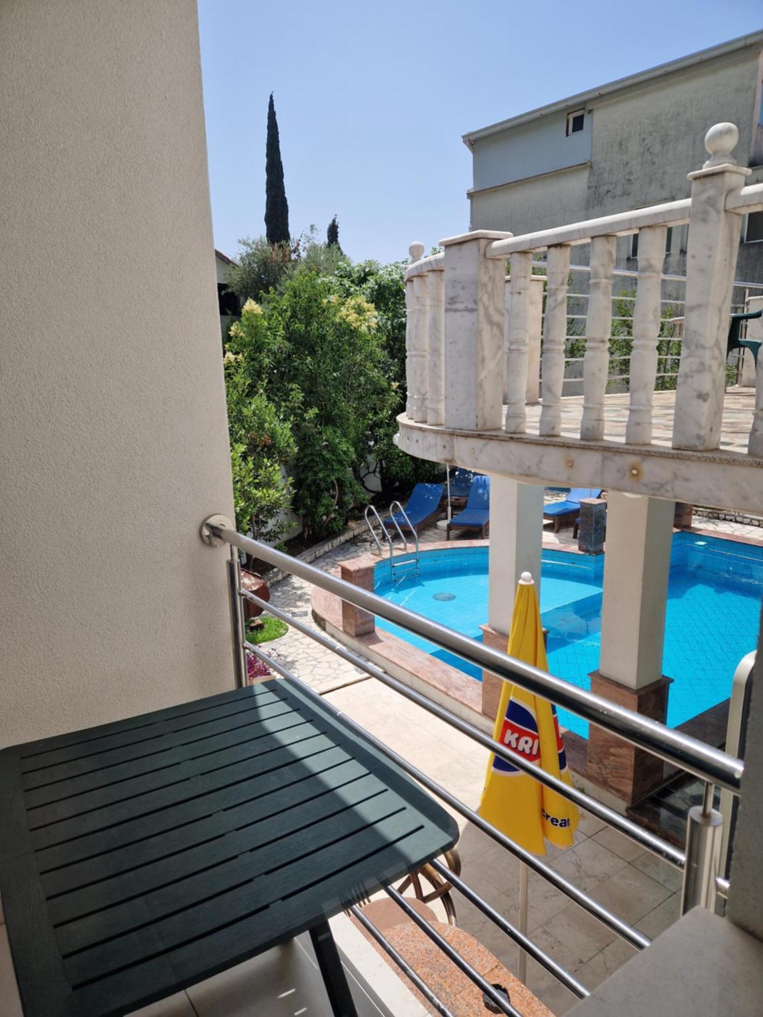 Apartment Golf Budva